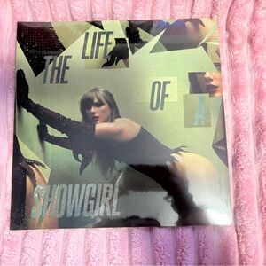 Taylor Swift - The Life Of A Showgirl (Shiny Bug Wintergreen Vinyl Variant)